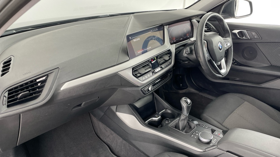 BMW 1 Series 118i SE 5dr Petrol Hatchback - Image 7