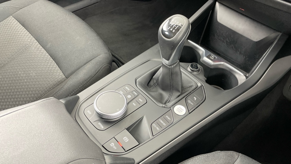 BMW 1 Series 118i SE 5dr Petrol Hatchback - Image 10