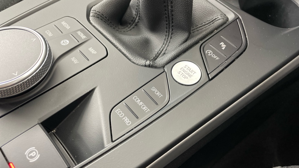 BMW 1 Series 118i SE 5dr Petrol Hatchback - Image 19
