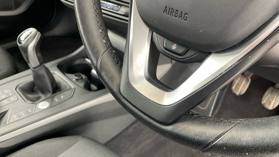 BMW 1 Series 118i SE 5dr Petrol Hatchback - Image 47