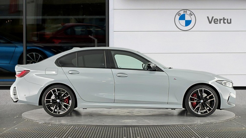 BMW 3 Series M340d xDrive MHT 4dr Step Auto Diesel Saloon - Image 3