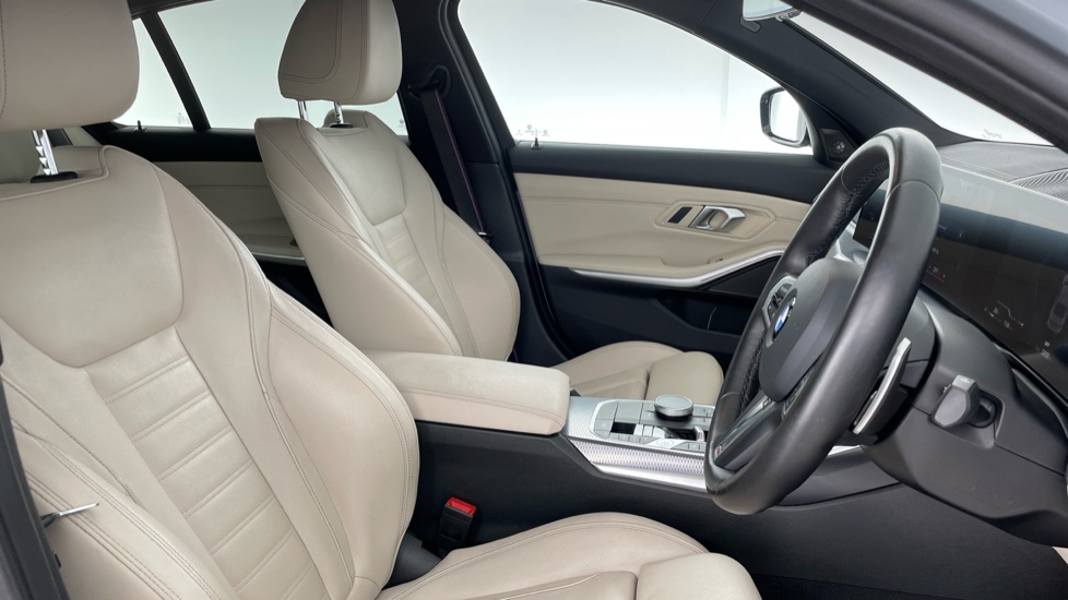 BMW 3 Series M340d xDrive MHT 4dr Step Auto Diesel Saloon - Image 11