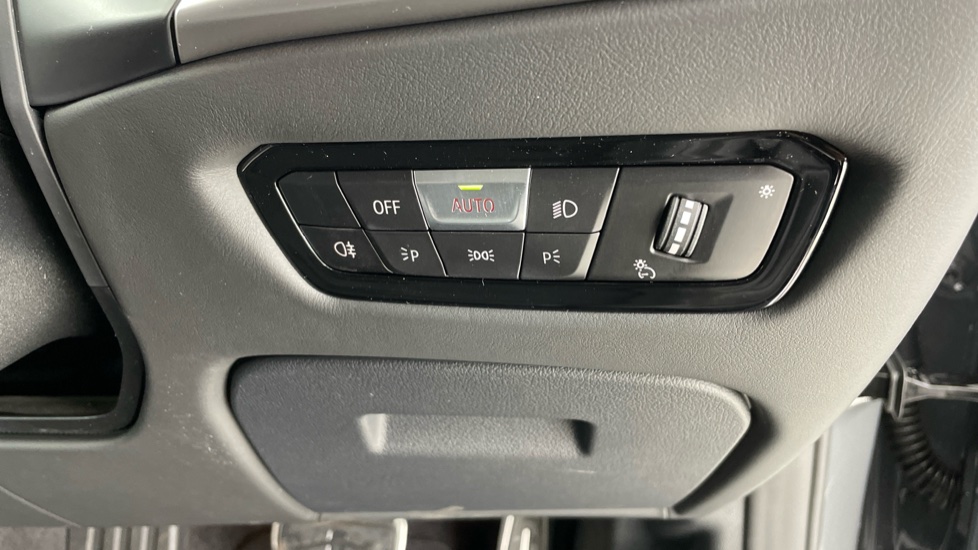 BMW M4 xDrive Competition M 2dr Step Auto [Ultimat Pk] Petrol Coupe - Image 55