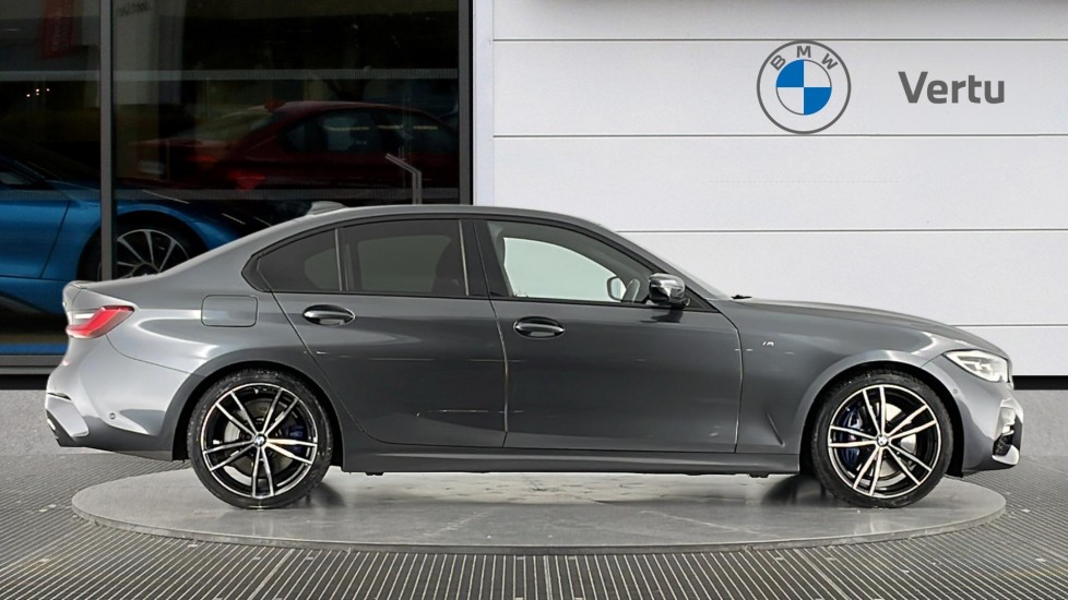 BMW 3 Series 330i M Sport 4dr Step Auto Petrol Saloon - Image 3
