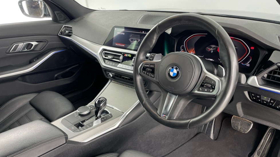BMW 3 Series 330i M Sport 4dr Step Auto Petrol Saloon - Image 6