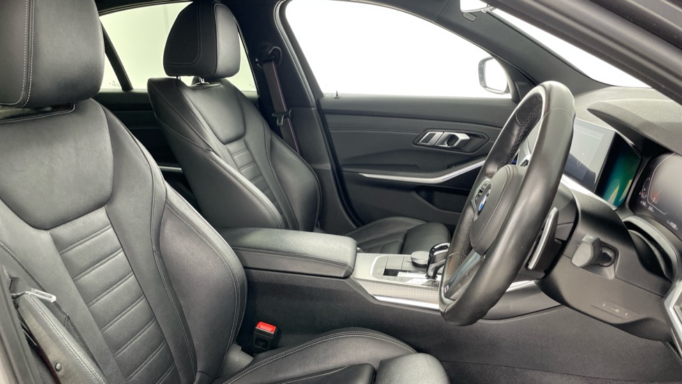 BMW 3 Series 330i M Sport 4dr Step Auto Petrol Saloon - Image 11