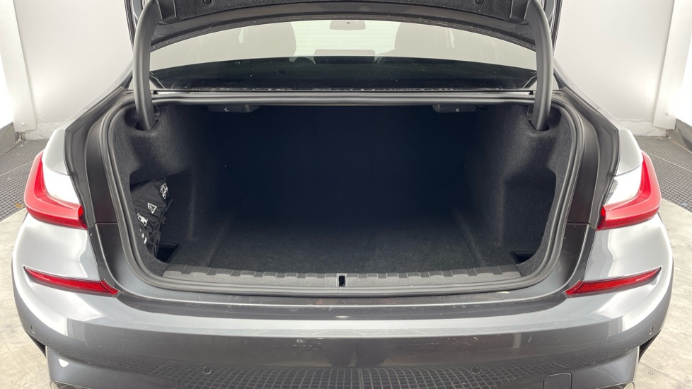 BMW 3 Series 330i M Sport 4dr Step Auto Petrol Saloon - Image 13