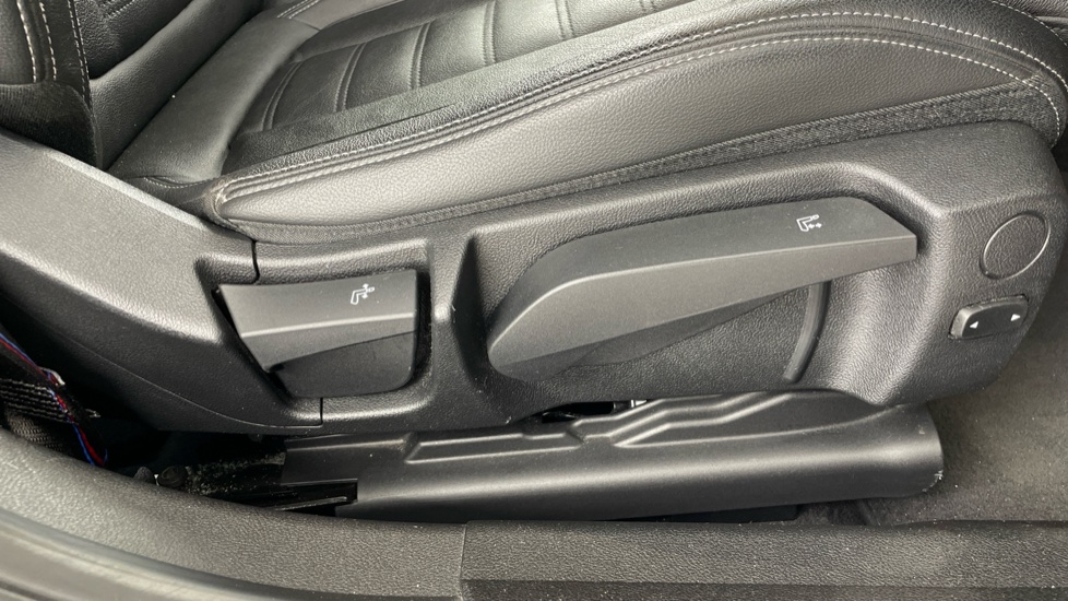 BMW 3 Series 330i M Sport 4dr Step Auto Petrol Saloon - Image 47
