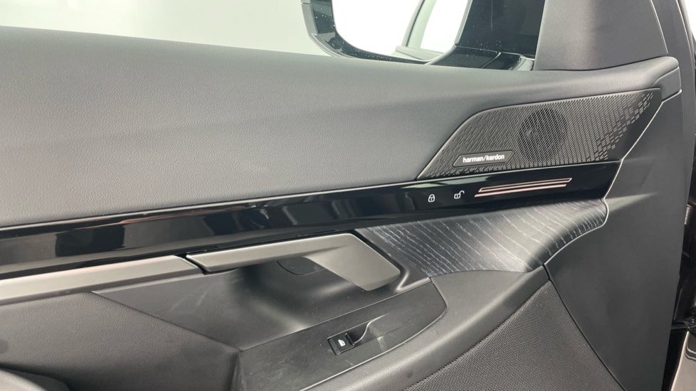 BMW 5 Series 520i M Sport Pro 4dr Auto Petrol Saloon - Image 26