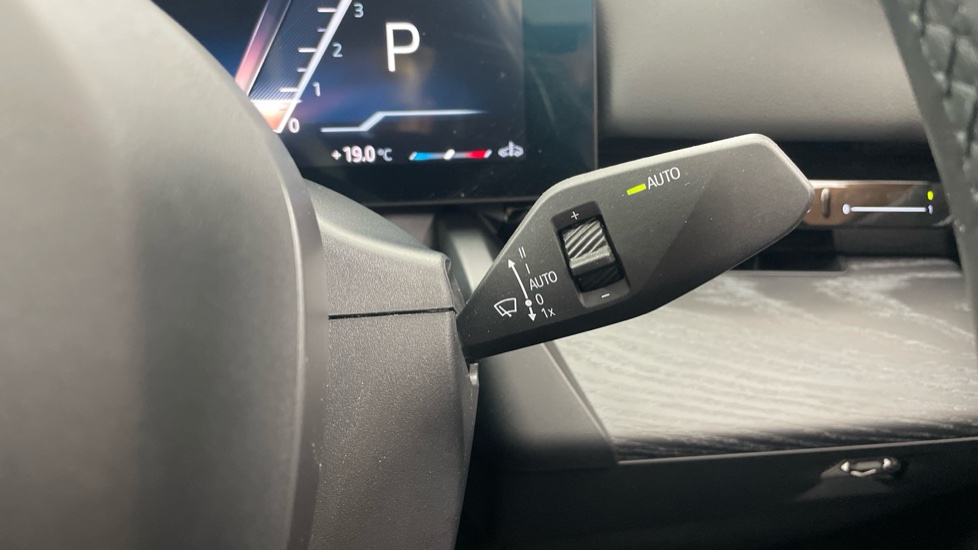 BMW 5 Series 520i M Sport Pro 4dr Auto Petrol Saloon - Image 60