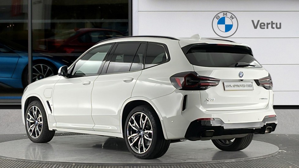 BMW X3 xDrive 30e M Sport 5dr Auto Estate - Image 2