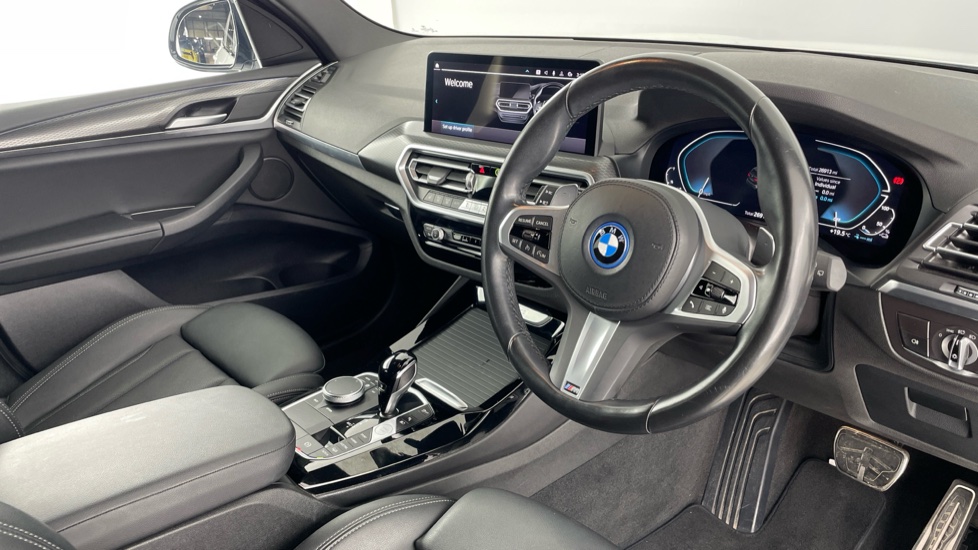 BMW X3 xDrive 30e M Sport 5dr Auto Estate - Image 6