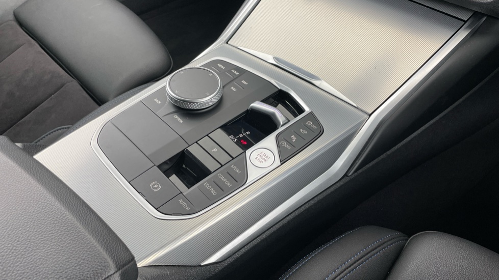 BMW 3 Series 320i M Sport 5dr Step Auto Petrol Estate - Image 10