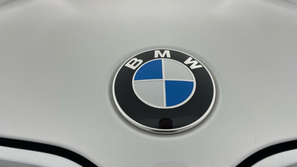 BMW X1 xDrive 23i MHT M Sport 5dr Step Auto Petrol Estate - Image 24