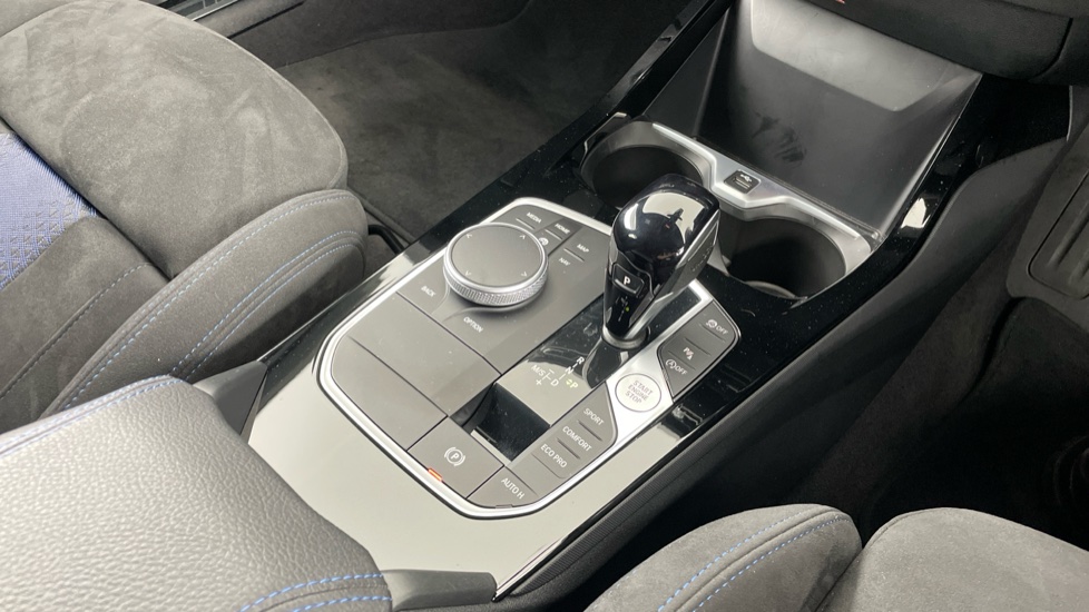 BMW 1 Series M135i xDrive 5dr Step Auto Petrol Hatchback - Image 10