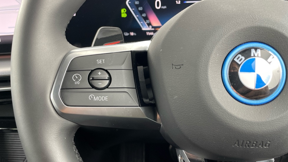 BMW iX2 230kW xDrive30 Shadow Edition 65kWh 5dr Auto Electric Hatchback - Image 17