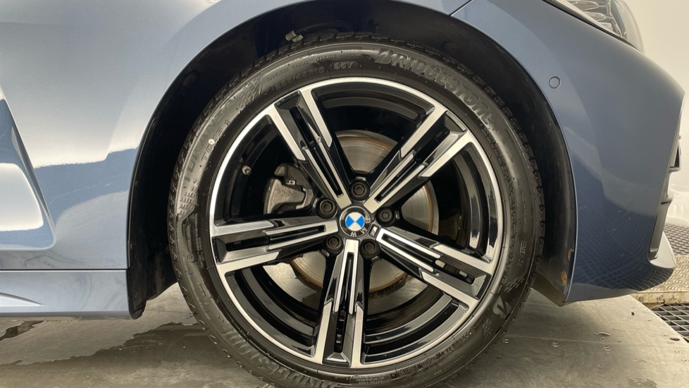 BMW 4 Series 420i M Sport 2dr Step Auto Petrol Convertible - Image 14