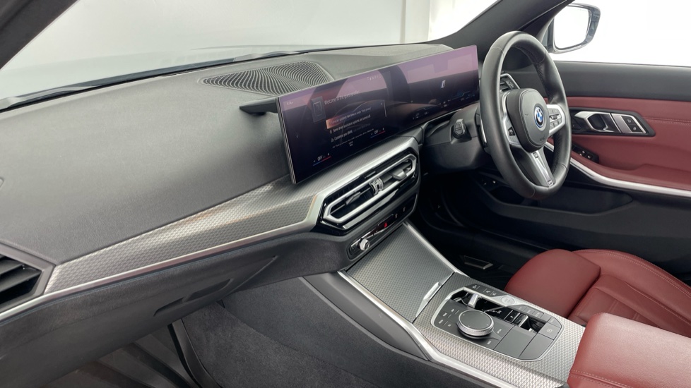 BMW 3 Series 330e xDrive M Sport 5dr Step Auto Estate - Image 7