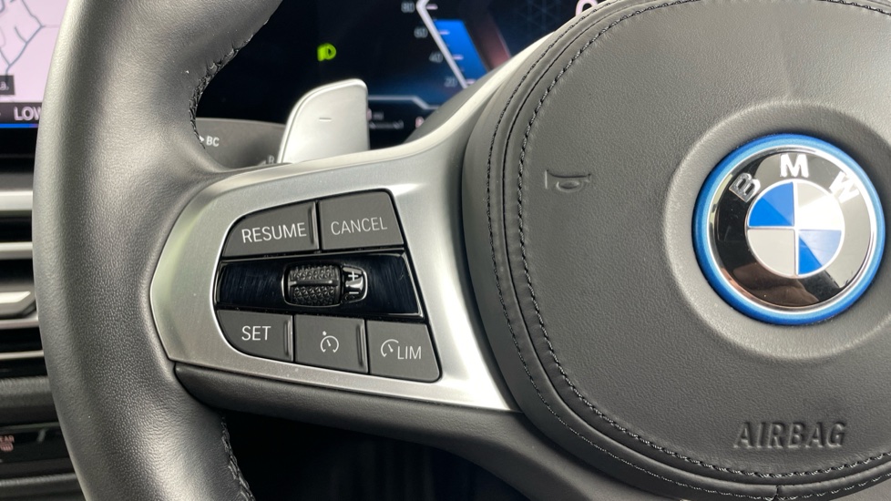BMW 3 Series 330e xDrive M Sport 5dr Step Auto Estate - Image 17
