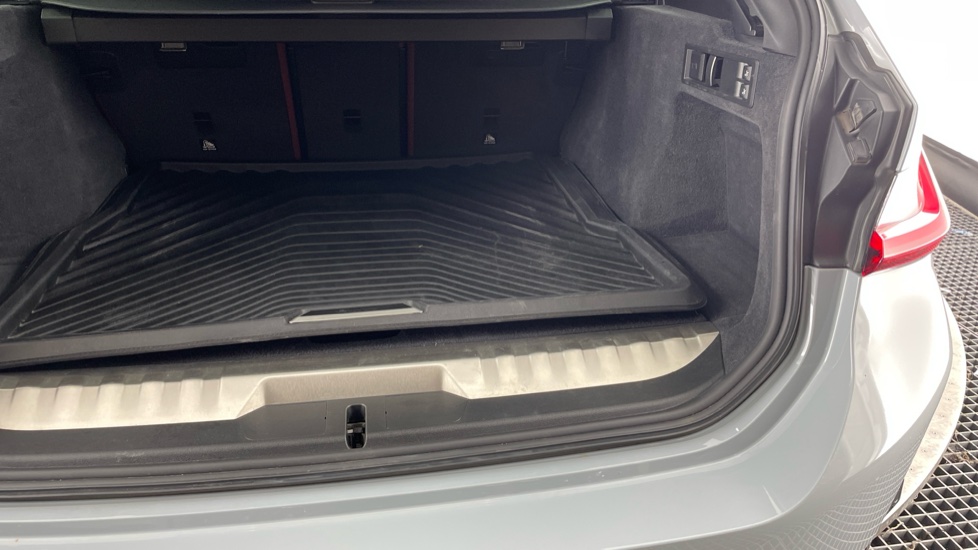 BMW 3 Series 330e xDrive M Sport 5dr Step Auto Estate - Image 40