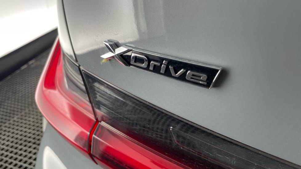 BMW 3 Series 330e xDrive M Sport 5dr Step Auto Estate - Image 45