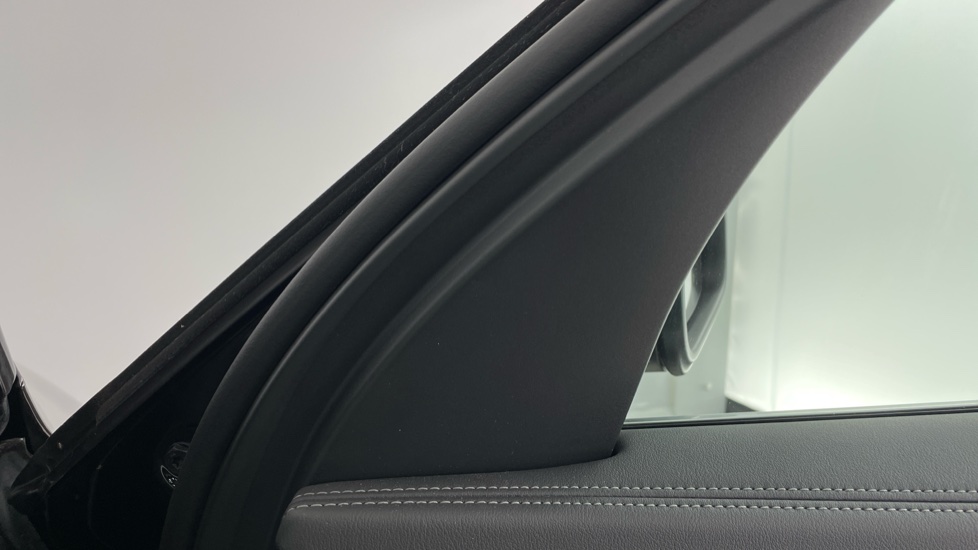 BMW X1 sDrive 20i MHT xLine 5dr [Tech Plus] Step Auto Petrol Estate - Image 20