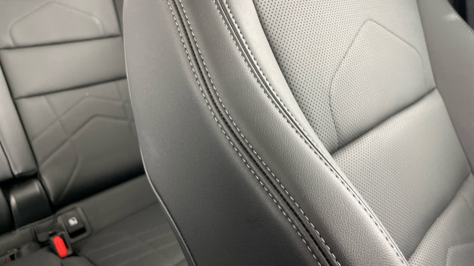 BMW X1 sDrive 20i MHT xLine 5dr [Tech Plus] Step Auto Petrol Estate - Image 57