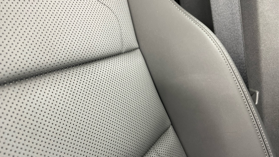 BMW X1 sDrive 20i MHT xLine 5dr [Tech Plus] Step Auto Petrol Estate - Image 58