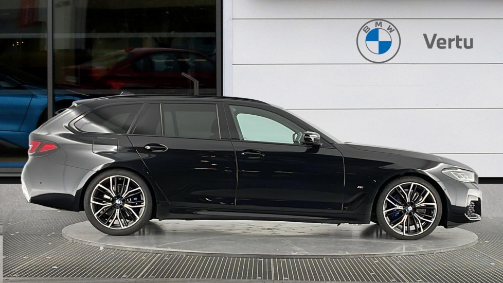 BMW 5 Series 520d MHT M Sport 5dr Step Auto Diesel Estate - Image 3