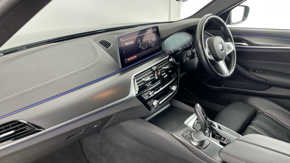 BMW 5 Series 520d MHT M Sport 5dr Step Auto Diesel Estate - Image 7