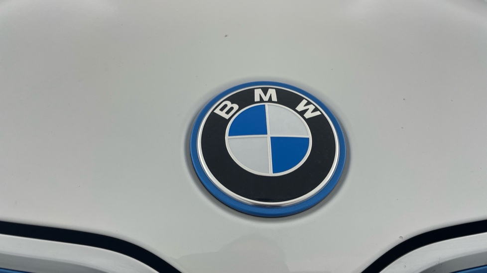BMW iX1 230kW xDrive30 M Sport 65kWh 5dr Auto Electric Estate - Image 24