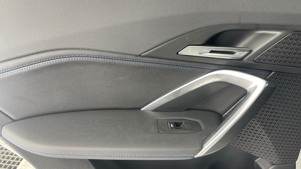 BMW iX1 230kW xDrive30 M Sport 65kWh 5dr Auto Electric Estate - Image 33
