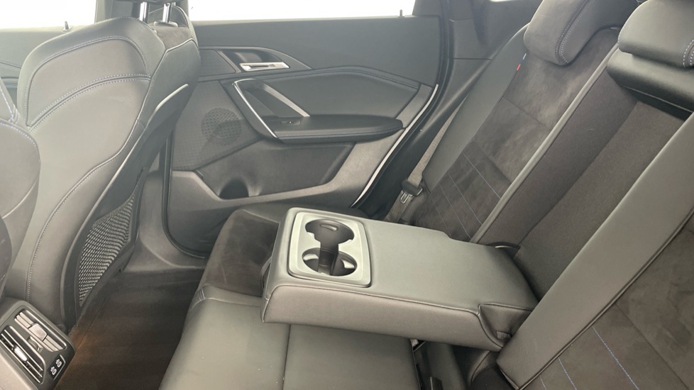 BMW iX1 230kW xDrive30 M Sport 65kWh 5dr Auto Electric Estate - Image 37