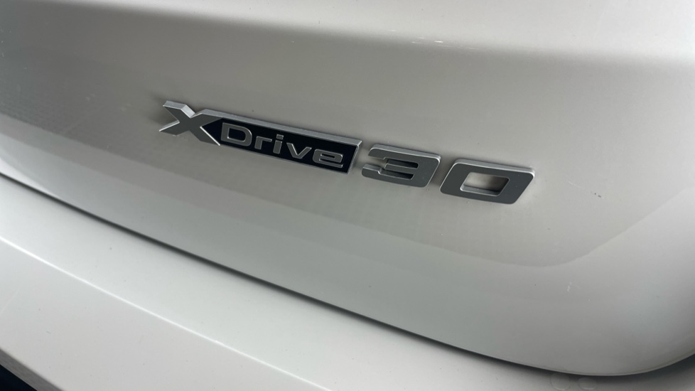 BMW iX1 230kW xDrive30 M Sport 65kWh 5dr Auto Electric Estate - Image 49
