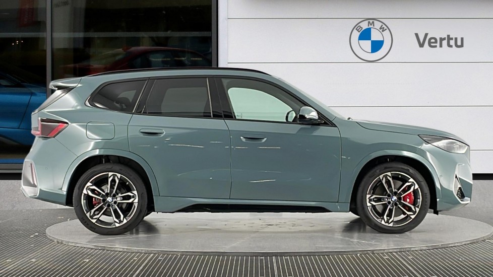 BMW iX1 150kW eDrive20 Shadow Edition 65kWh 5dr Auto Electric Estate - Image 3