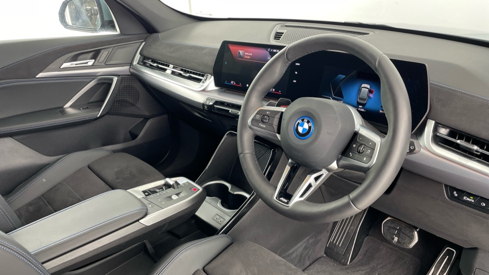 BMW iX1 150kW eDrive20 Shadow Edition 65kWh 5dr Auto Electric Estate - Image 6
