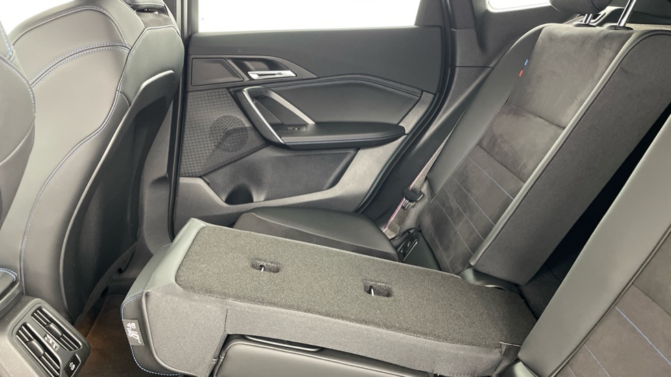 BMW iX1 150kW eDrive20 Shadow Edition 65kWh 5dr Auto Electric Estate - Image 34