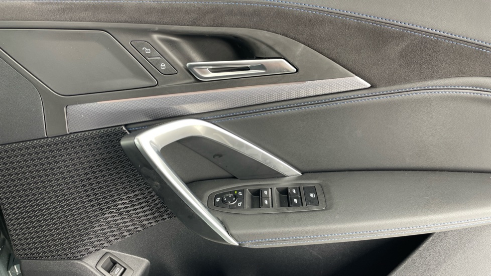 BMW iX1 150kW eDrive20 Shadow Edition 65kWh 5dr Auto Electric Estate - Image 47