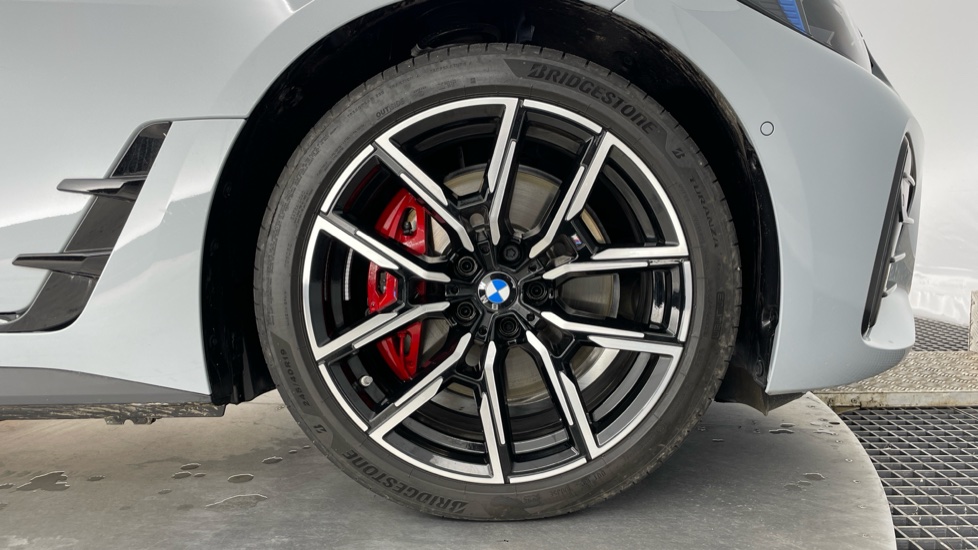 BMW i4 250kW eDrive40 M Sport 83.9kWh 5dr Auto [Pro Pack] Electric Hatchback - Image 14