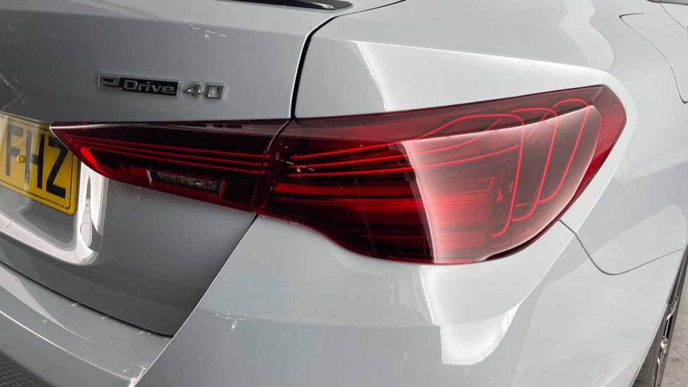 BMW i4 250kW eDrive40 M Sport 83.9kWh 5dr Auto [Pro Pack] Electric Hatchback - Image 22