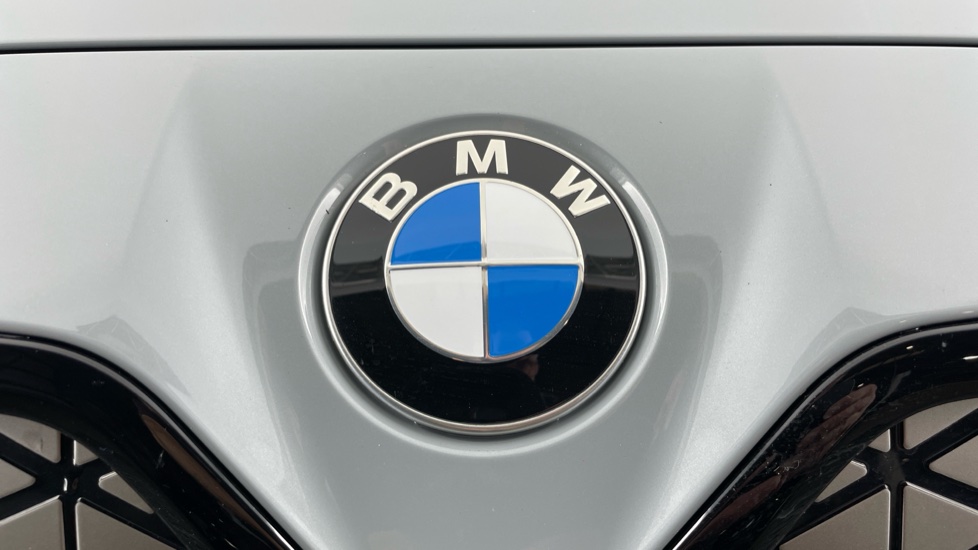 BMW i4 250kW eDrive40 M Sport 83.9kWh 5dr Auto [Pro Pack] Electric Hatchback - Image 24