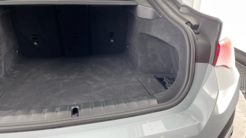 BMW i4 250kW eDrive40 M Sport 83.9kWh 5dr Auto [Pro Pack] Electric Hatchback - Image 40