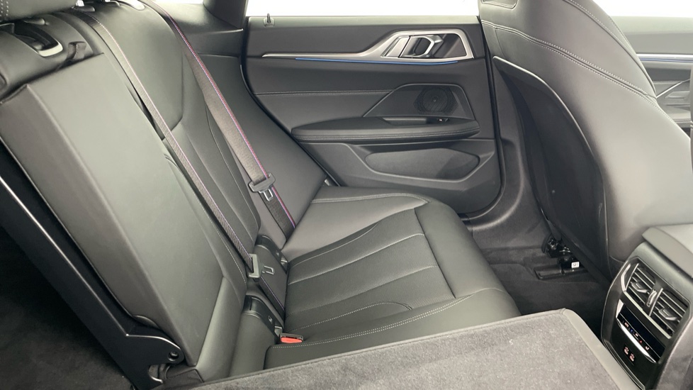BMW i4 250kW eDrive40 M Sport 83.9kWh 5dr Auto [Pro Pack] Electric Hatchback - Image 49
