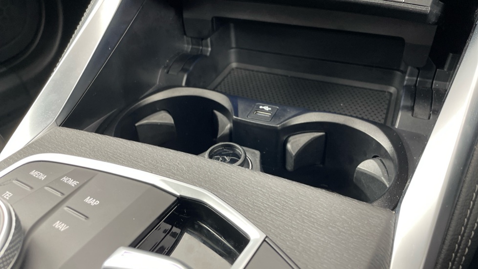 BMW i4 250kW eDrive40 M Sport 83.9kWh 5dr Auto [Pro Pack] Electric Hatchback - Image 56