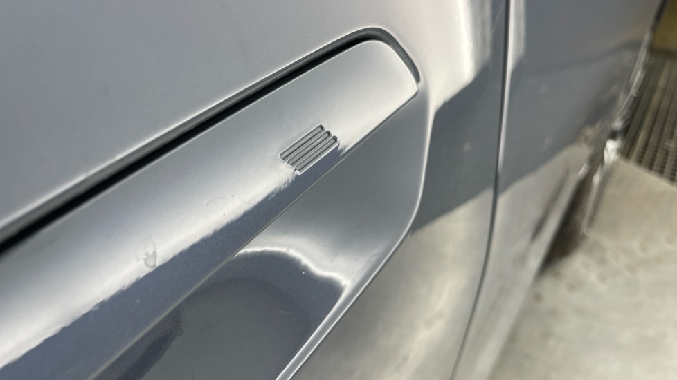 BMW 2 Series 223i MHT M Sport 5dr DCT Petrol Hatchback - Image 26