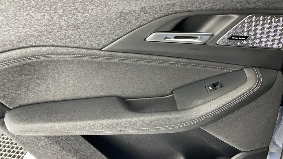 BMW 2 Series 223i MHT M Sport 5dr DCT Petrol Hatchback - Image 33