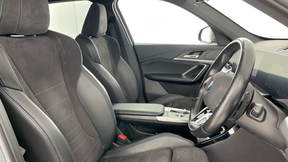 BMW X1 xDrive 30e M Sport 5dr [Tech Plus Pack] Step Auto Estate - Image 11