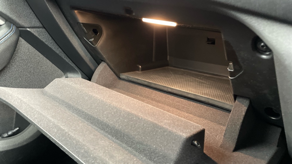 BMW 1 Series M135i xDrive 5dr Step Auto Petrol Hatchback - Image 60