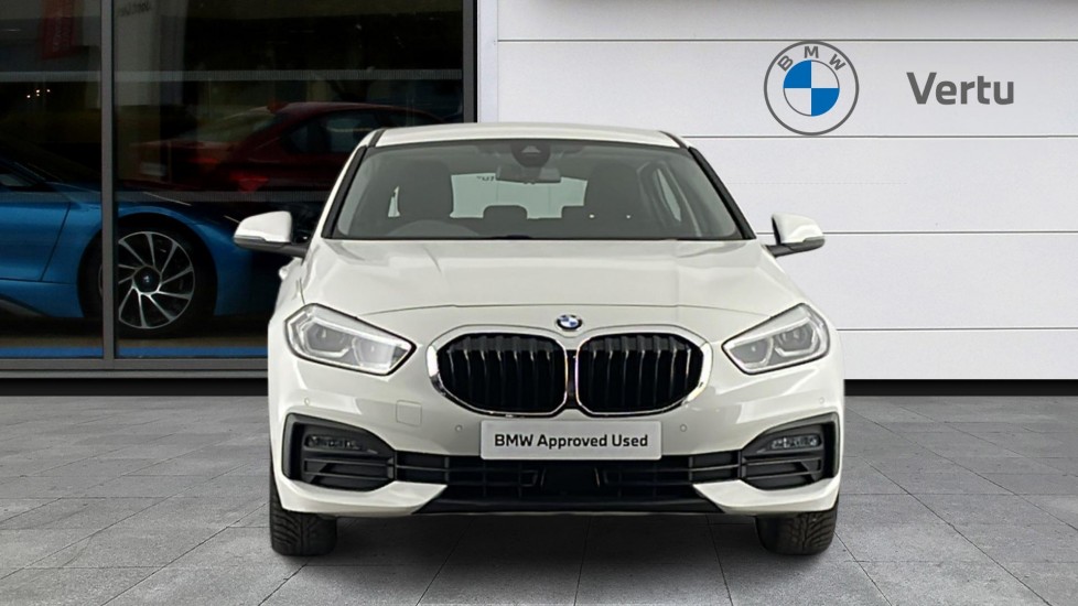 BMW 1 Series 118i [136] SE 5dr [Live Cockpit Professional] Petrol Hatchback - Image 16