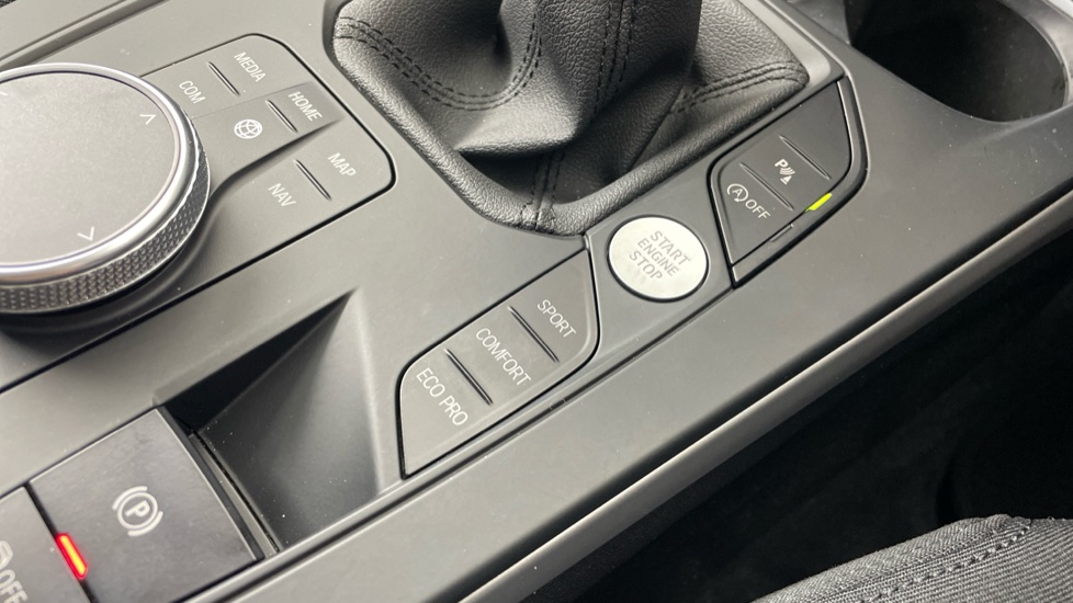 BMW 1 Series 118i [136] SE 5dr [Live Cockpit Professional] Petrol Hatchback - Image 19